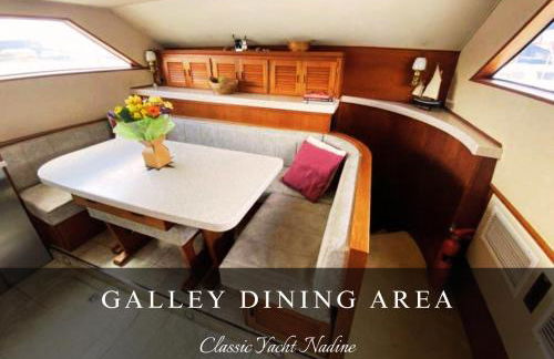 Classic Yacht Nadine in Poole Harbour, Dorset, with a Hot Tub Jacuzzi - Photo 23