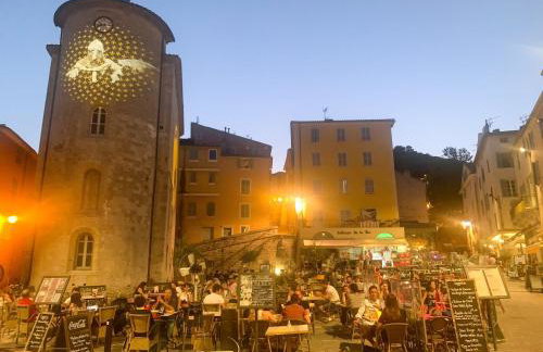 Hyères studio refait à neuf dans la cité médiévale - Foto 9