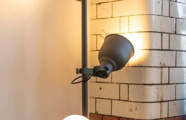 Unique Industrial Apartment - Foto 25