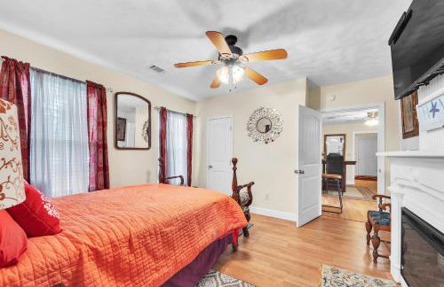 Charming Coastal Retreat in Bay St Louis home - Photo 10