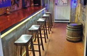 Spacious Home & Lake Access, Lake Views Throughout - Foto 39