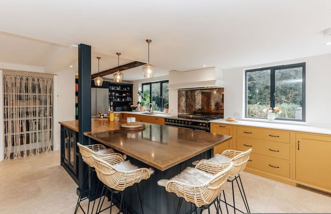 Rosefinch House in Crazies Hill - Photo 2