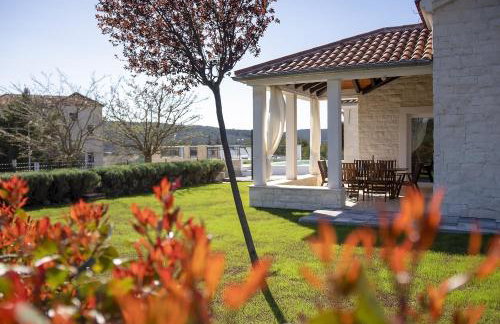 Whitestone Villa - Photo 13