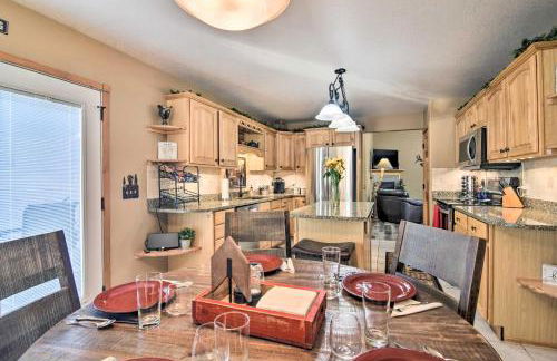 Family-Friendly Home with Hot Tub 1 Mi to Dtwn - Foto 5