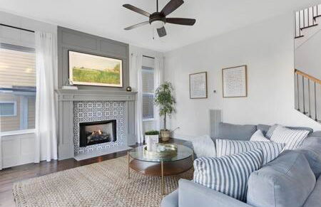 The Maple House - Huge Backyard & Mins to Broadway - Foto 21