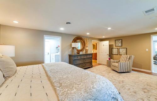 Spacious Kentucky Lake Escape with Dock and Views - Foto 18