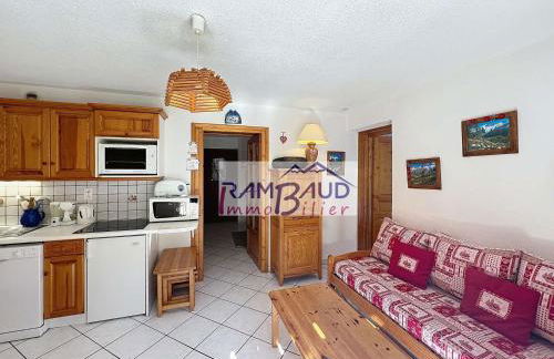 2 pièces cabine - 6 pers - Proche centre et remontées - FR-1-854-48 - Foto 4