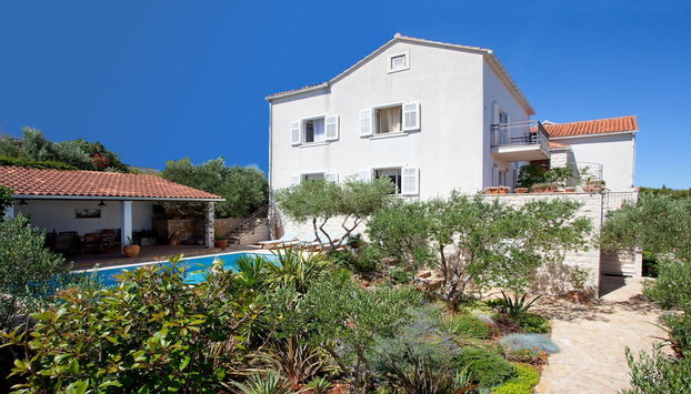 Holiday Home Lukrecia, for 9, private pool, free parking, 450 m from the beach - Foto 2, Imagem principal