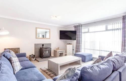 Tigh Na Mhor , Hot Tub , Games Room , 5 Bedroom ,Sleeps 13 , Large Villa - Photo 36