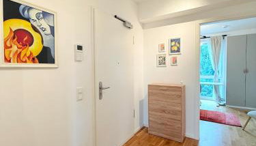 New-three room-Entire Apartment with two Balconies & Garage, Central-Fast Access to City Center - Barmbek -Stadtpark - Foto 4