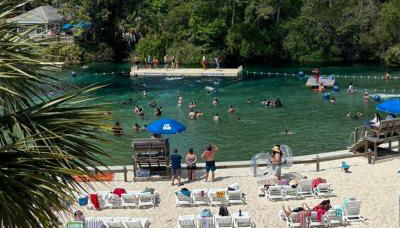 Barbies Dream House kayaks,paddleboard,fenced yard - Foto 2