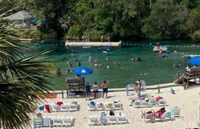 Barbies Dream House kayaks,paddleboard,fenced yard - Foto 2