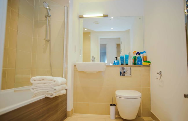 Executive 2 Bed Apartment - Foto 9