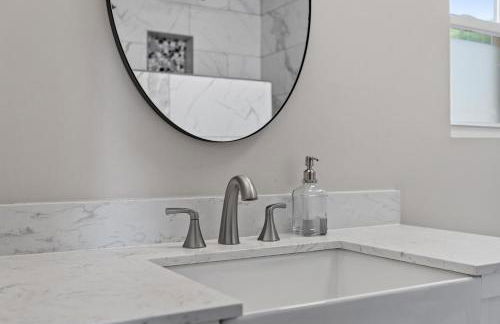 GATHERING HOUSE IN HISTORIC OAKWOOD - Foto 8