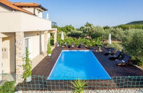 Grandfather's House - Photo 46