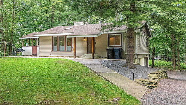 Birchwood by Avantstay Game Room + Lake Access - Foto 4, Interior