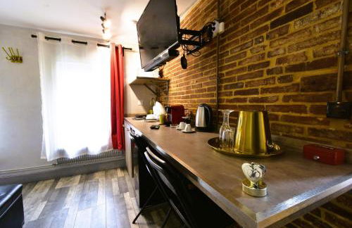 Appartement jacuzzi privatif : Urban Love - Foto 12