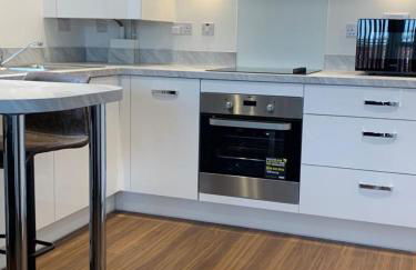 Lakeside 2 BED LUXURY APARTMENT No PARTIES No EVENTS Early Check-in Late Check- Out Allowed - Foto 34