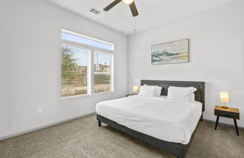 LUX 2B2B with Pool & Parking near the Heart of Austin - Foto 28