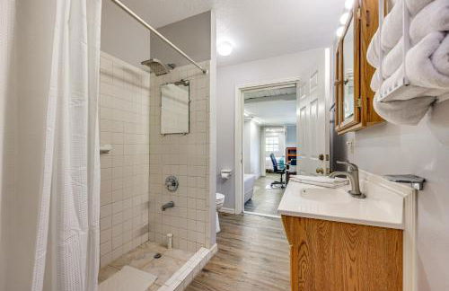 BBQ Ready Hawthorne Home with Screened-In Patio - Foto 22