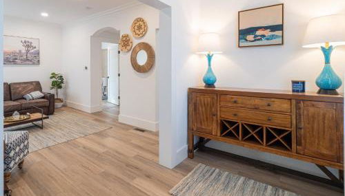 Plush 2-bed apt in Riverside Heights! - Foto 1