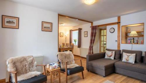 Traditional Highland Cottage Near Loch Ness-sleeps 6 - Foto 4