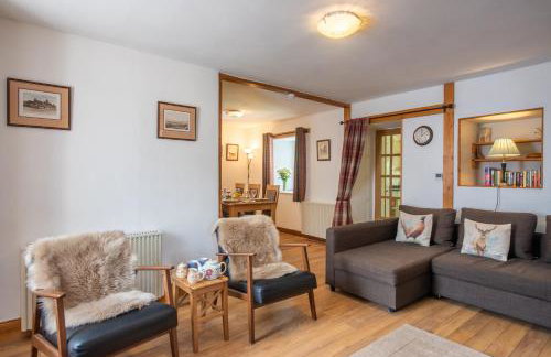 Traditional Highland Cottage Near Loch Ness-sleeps 6 - Foto 4