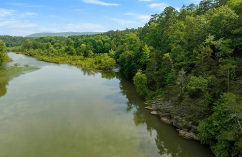 Just the Two of Us RIVER FRONT Luxury Cabin - Foto 47