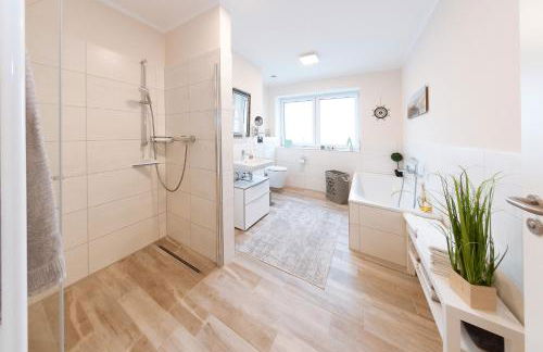 Über den Dächern von Grasbergs City - Foto 17