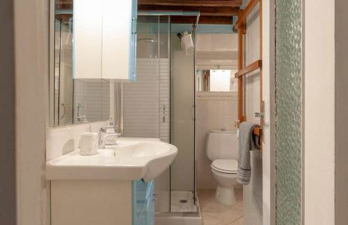 Seaside holiday inn - free parking - Foto 9