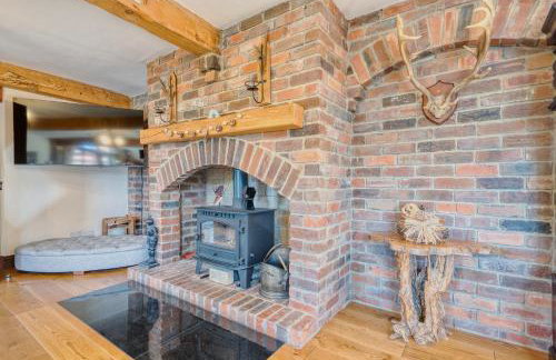 The Barn & The Log Cabin, Sleeps 12, 2 Hot Tubs, Near Durham & Bishop Auckland - Foto 15