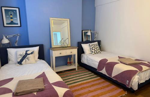 Sea views at Quay Rocks - Photo 10