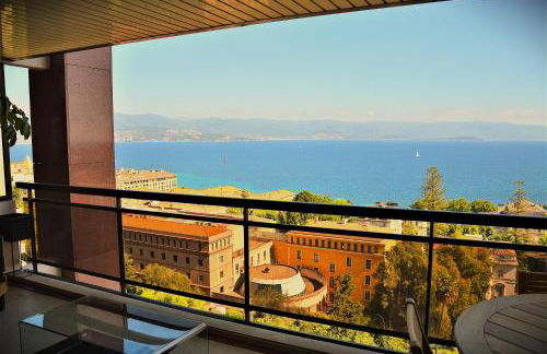 Grand T2 STANDING AJACCIO Proche centre et plages VUE PANORAMIQUE PARKING PRIVE - Foto 5