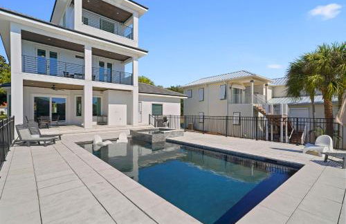 Water's Edge - Luxury Lakefront Beach House with Private Pool & Community Amenities - Foto 42