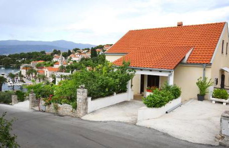 Apartments Boro - Photo 1