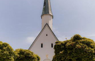 C4S COME4STAY Altötting - 3-Zi Whg I Zentrale Lage I Parkplatz I Balkon I WIFI I SmartTV I 1 Kingsize, 1 Queensize Bett I Office Arbeitsplatz I Wohnbereich mit Couch und Essbereich I voll ausgestattete Küche I Nespresso - Foto 40