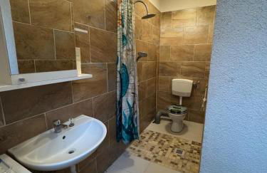 Monteurwohnung mit 3 Schlafzimmern - Foto 2