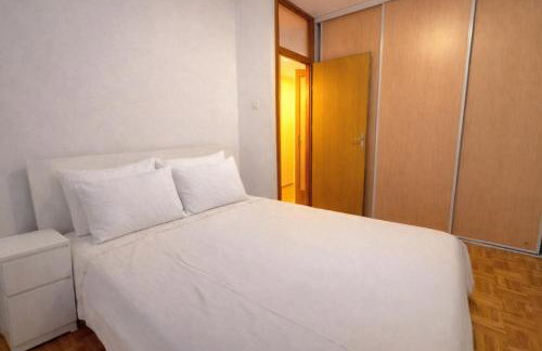 Apartment at tram station - Foto 11