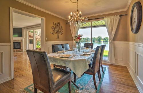 Lake House with Hot Tub - 1 Mi to Surf n Slide - Foto 26