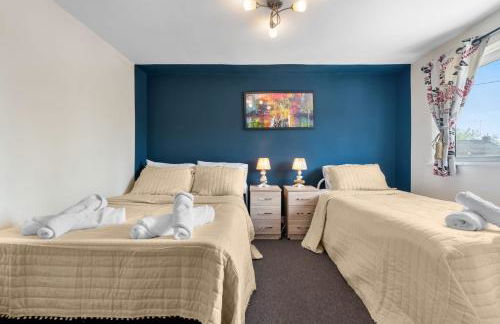 Practical Stays for Serious Workdays - Foto 15