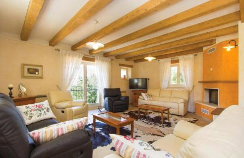 Awesome Home In Labin With Sauna - Photo 5