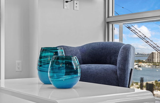 Modern High-Rise Condo with Pool/Gym, in Central DT MIAMI! - Photo 39