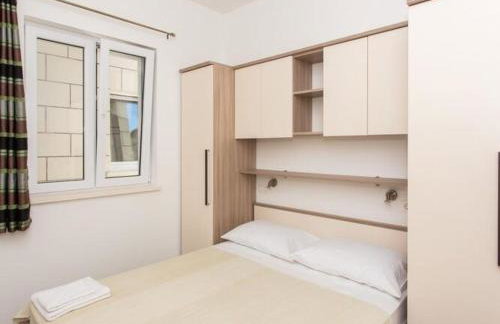 Apartments Villa Ari - Superior Three Bedroom Apartment with Balcony and Sea View First Floor - Foto 16