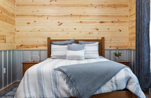 Pole Barn - Rustic 1BR Family Retreat with Open Views - Foto 21