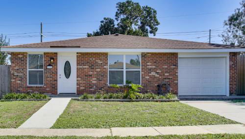 Dine, Shop and Play Kenner Home with Patio and Yard! - Foto 3