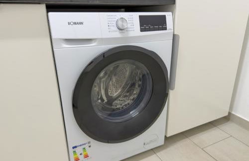 ImmoStay #3 - Penthouse mit zwei Balkonen & Seeblick, Parking & WiFi - Foto 19