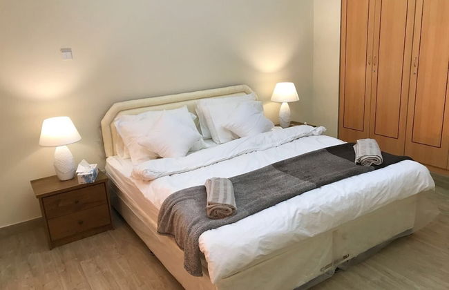 City Villa - Photo 3