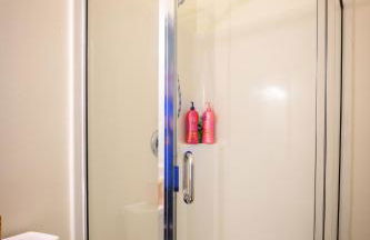 Blue House - private 2 bed, 2 bath home with garage - Photo 28