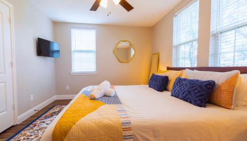 Arcade Covered Patio Sleep 10 3 Bedroom 2 Bath Game Room - Foto 2