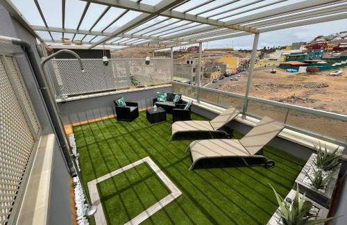 ÁTICO "TURQUESA BEACH" CON PISCINA, TERRAZA y BARBACOA - Foto 1